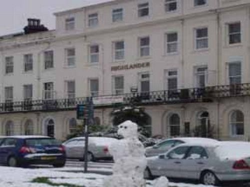 Highlander Hotel