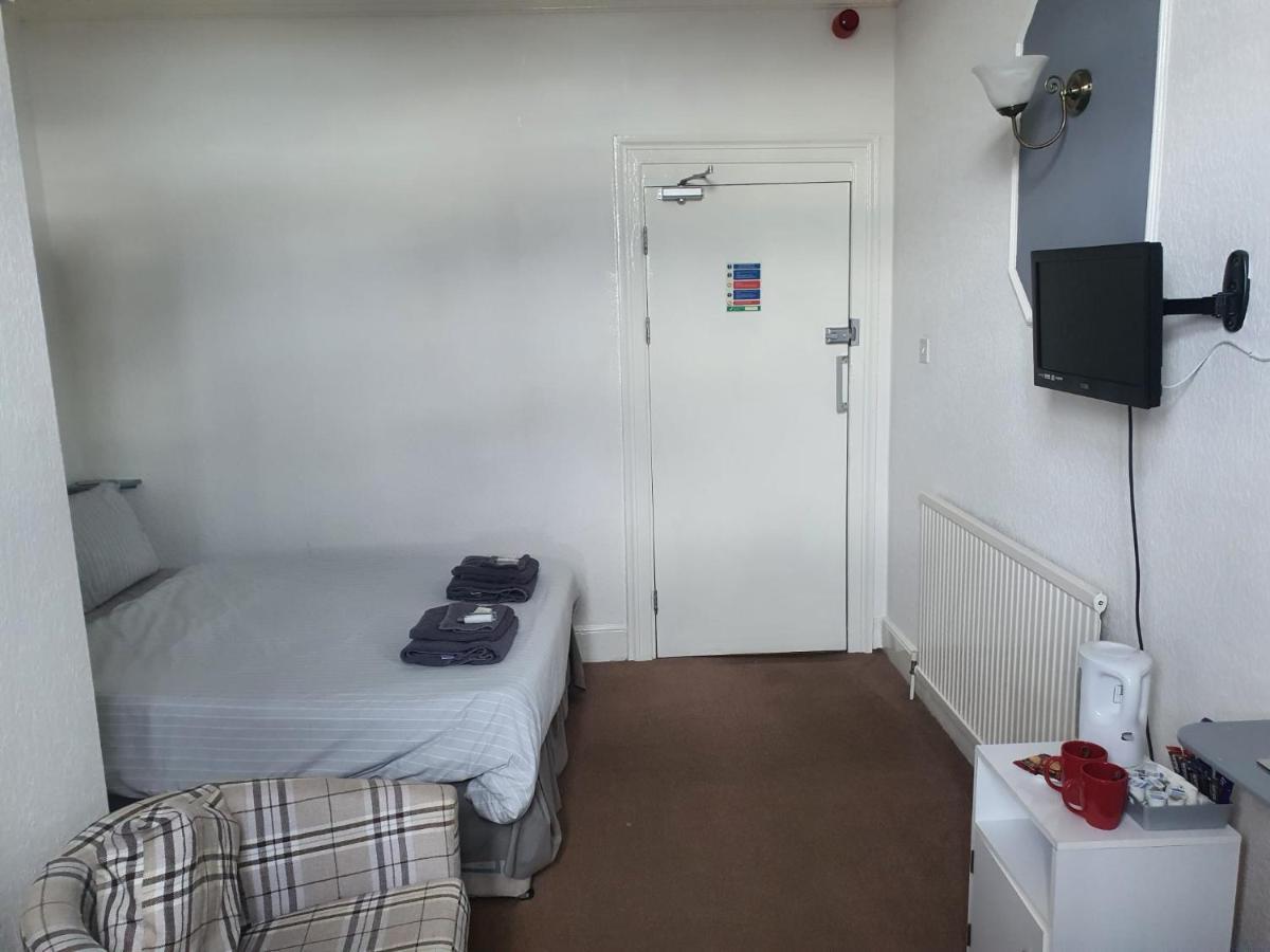 Highlander Hotel Scarborough
