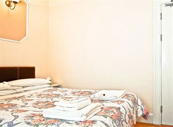 Hotel Highlander 3*